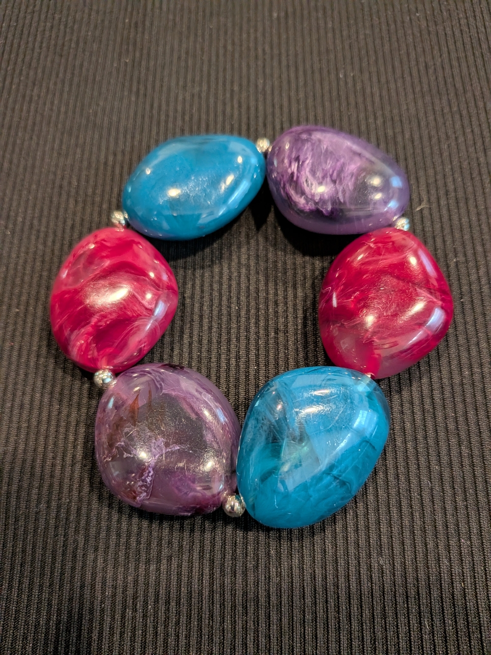 Marble Plastic Multicolor Resin Bead Stretch Bracelet - Blue, Purple, Pink